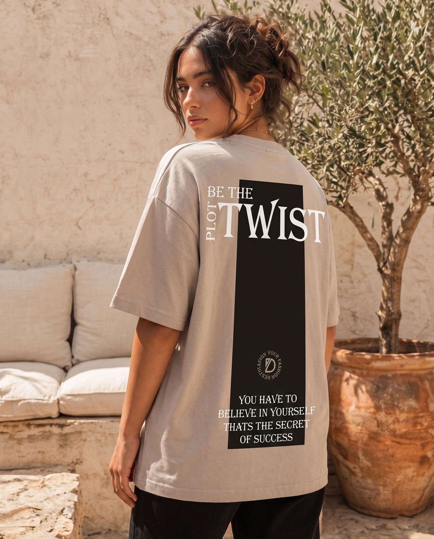 plot silver tee