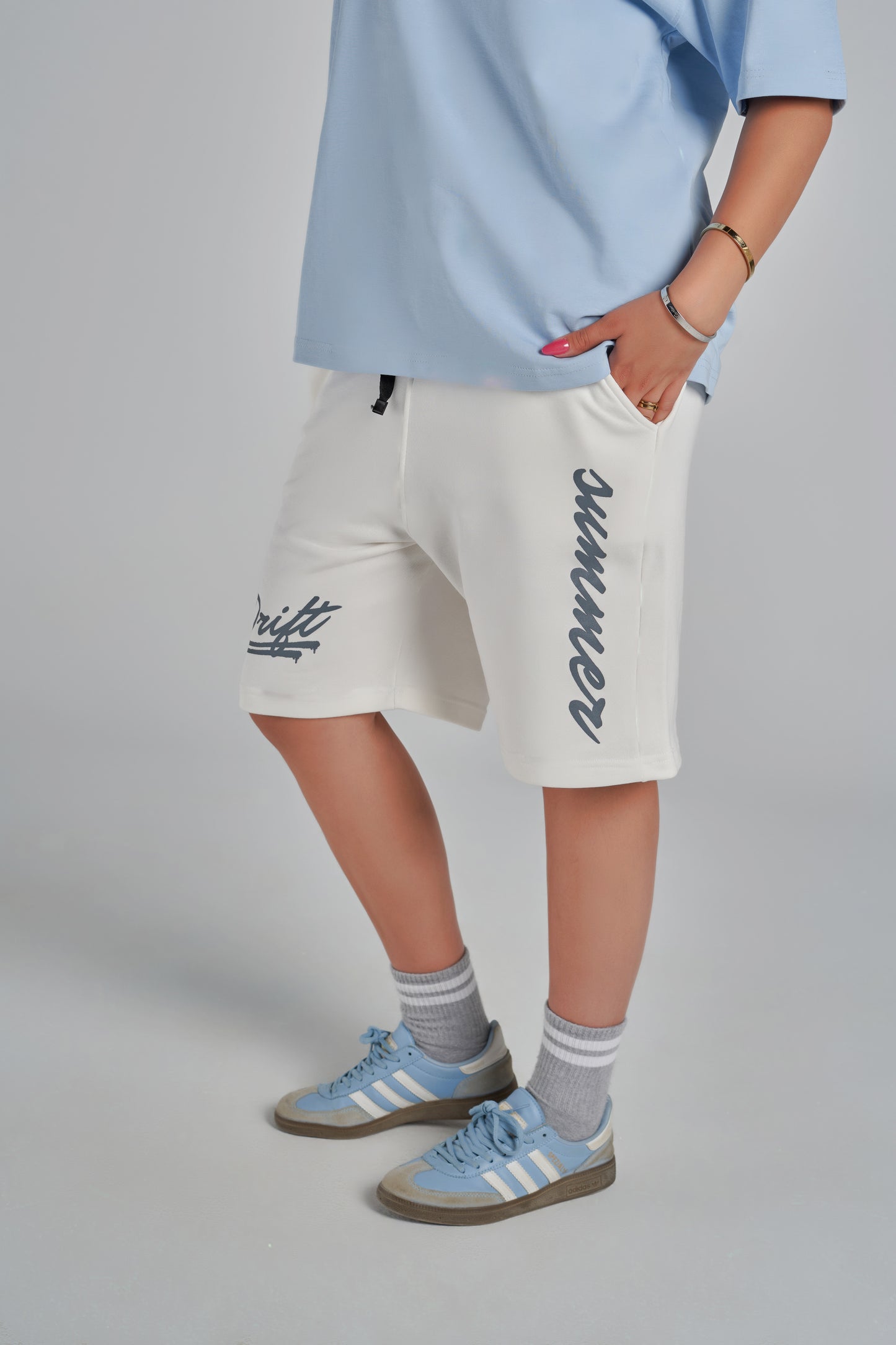summer white short