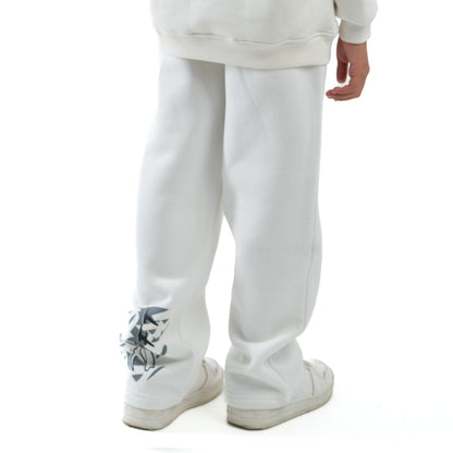 believe white sweatpants