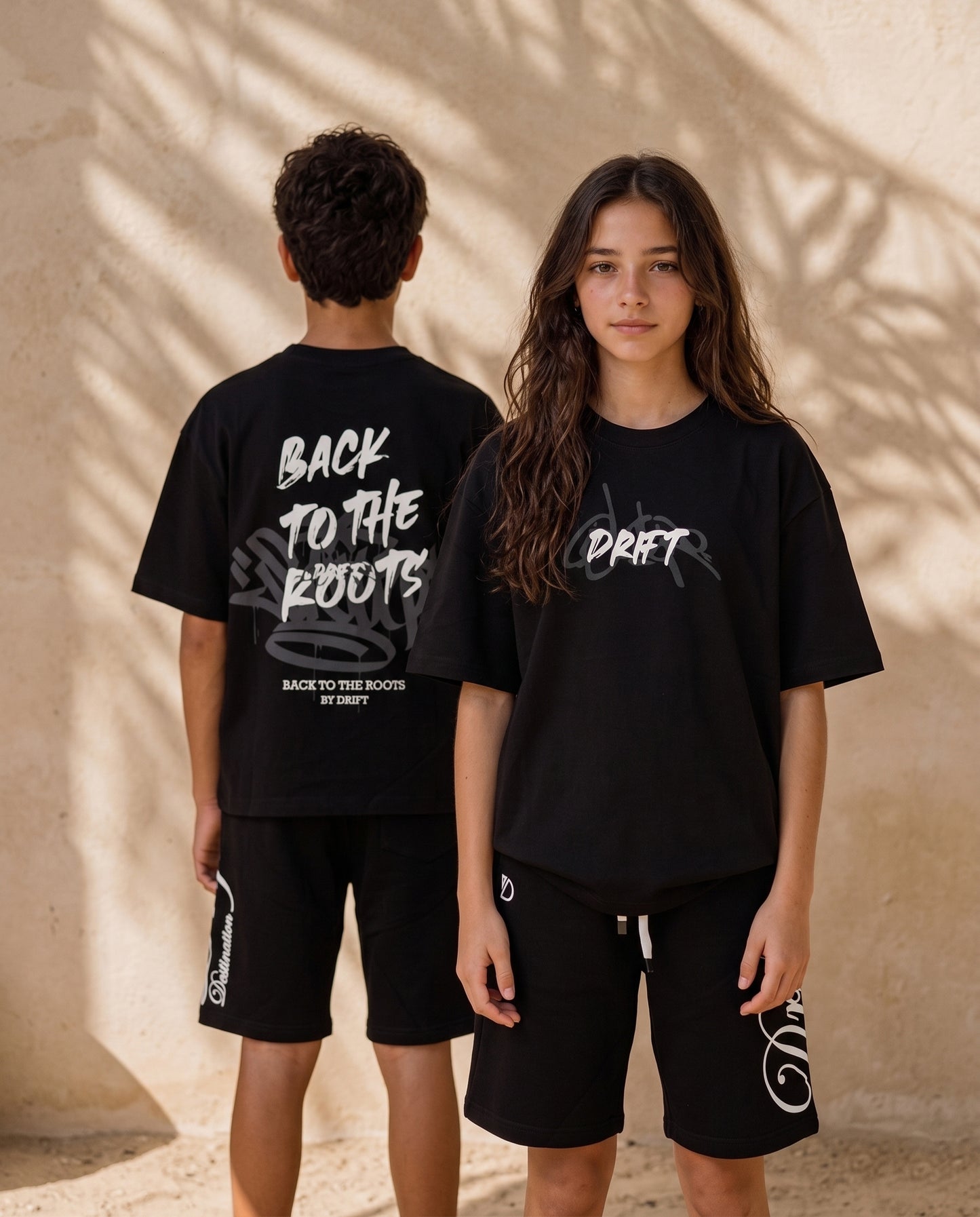roots black tee