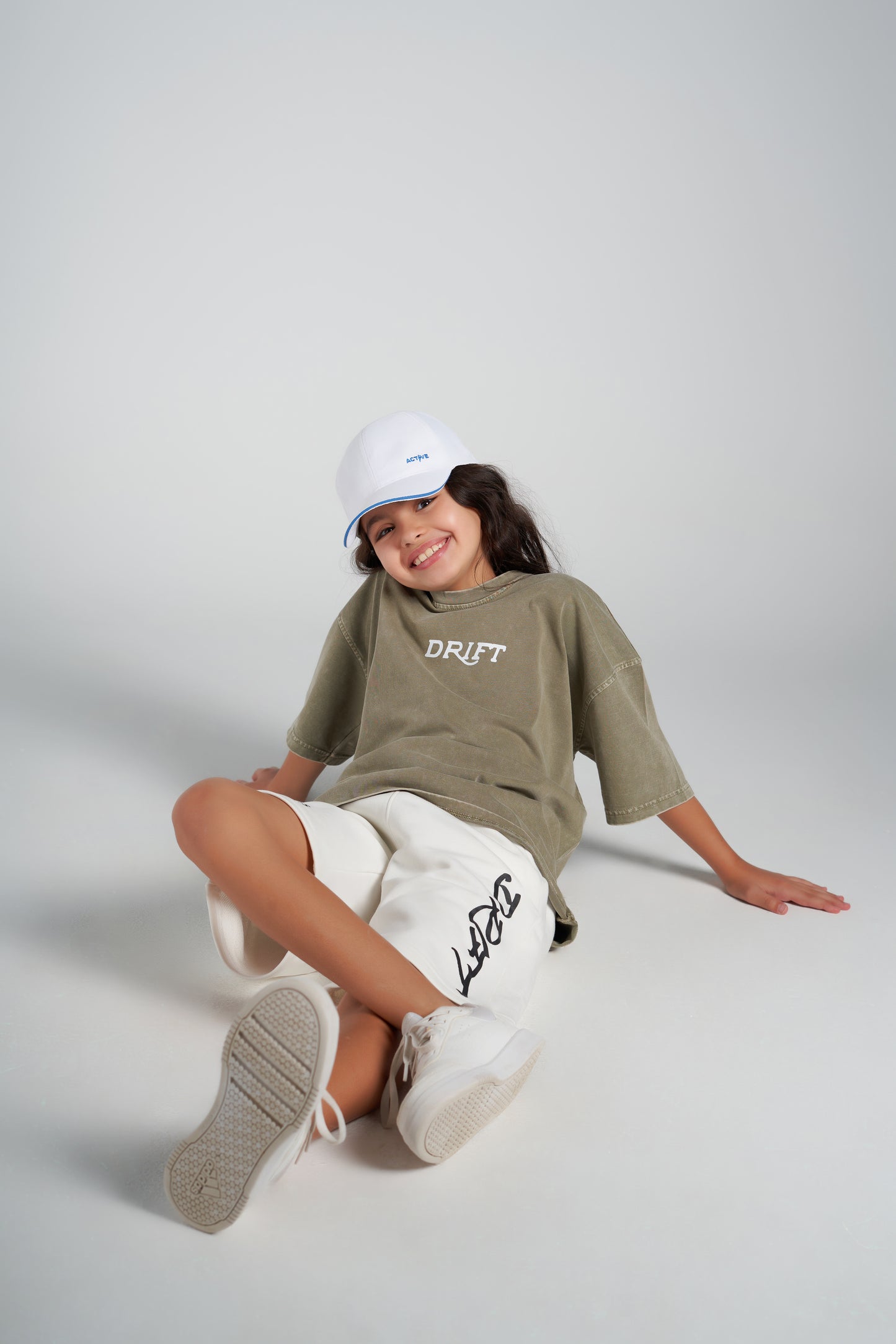 think washed dark green tee