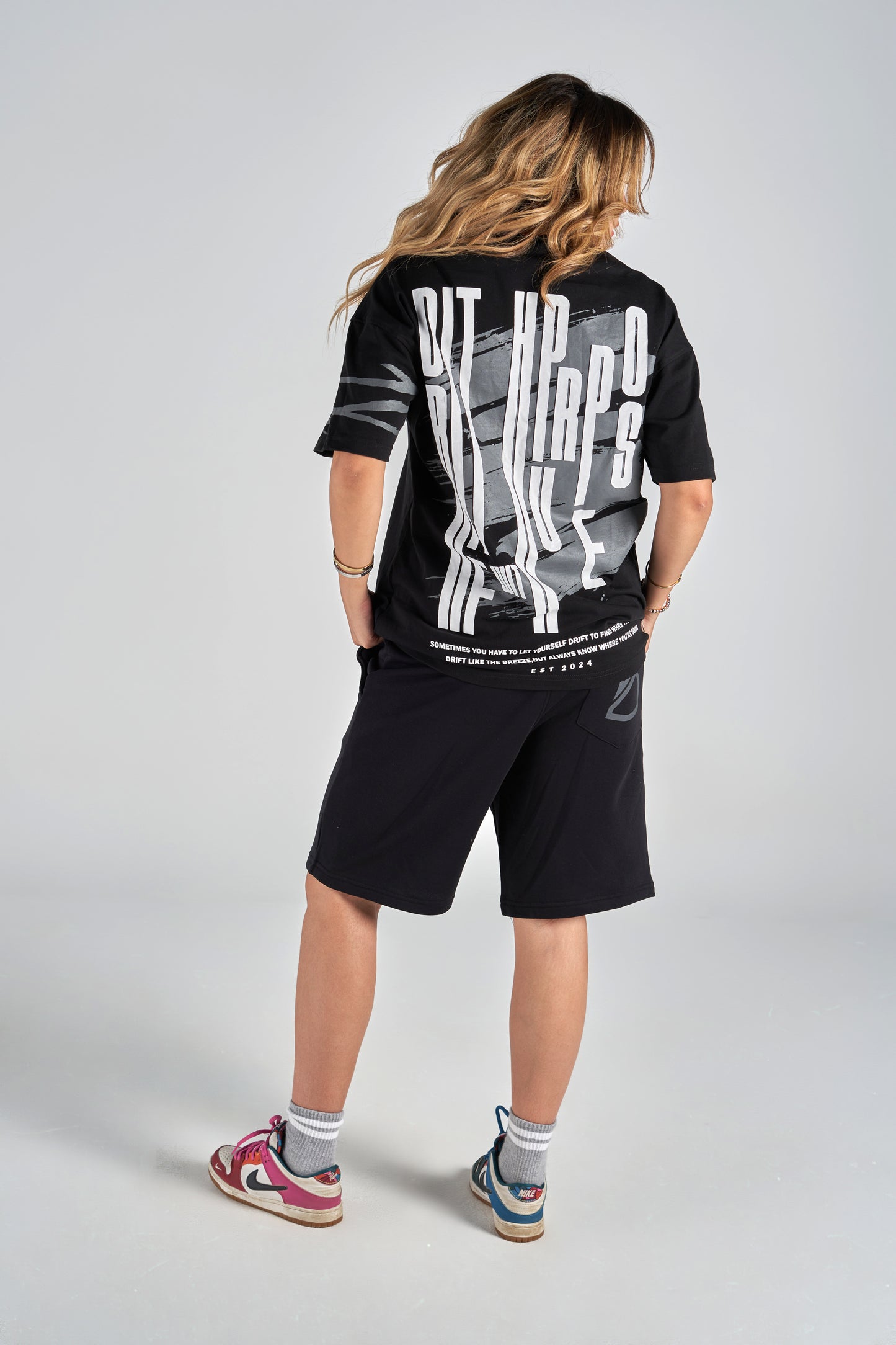 speed black tee
