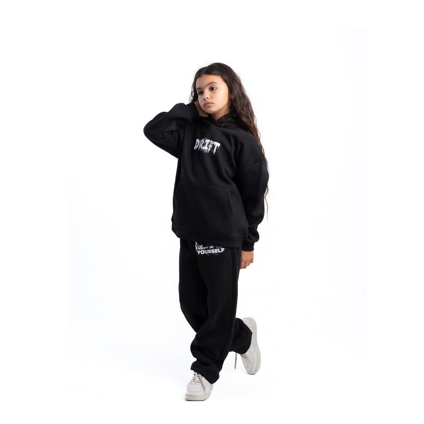 mode black hoodie